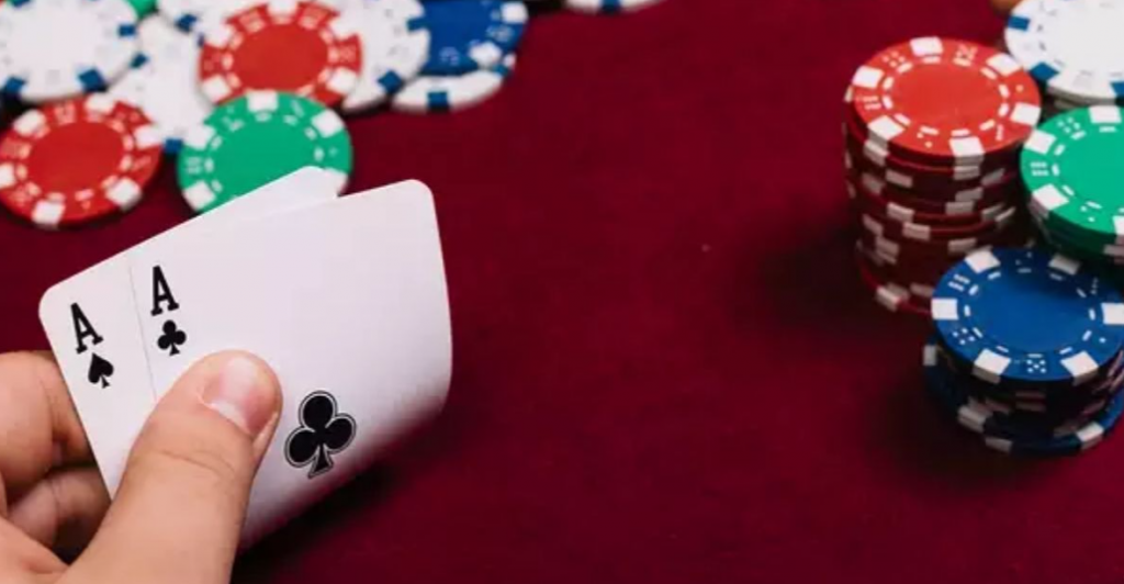 Top 5 Reasons to Buy a Poker Teaching Product